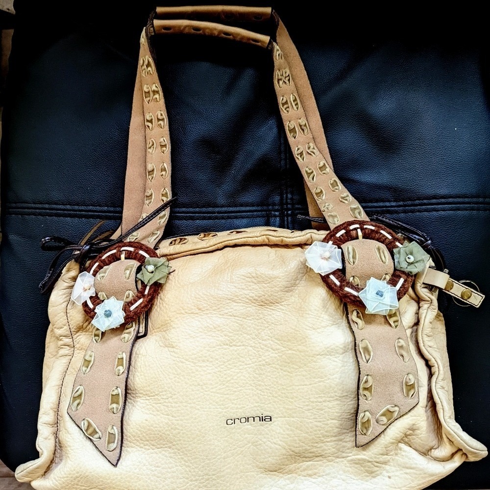 Y2K Vintage Made in Italy Soft Leather Bag Cream Tan Cottagecore Feminine Boho